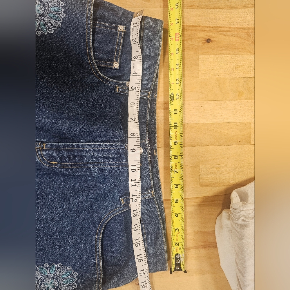 Jackie Blue Embroidered Denim Skirt with Floral Patterns - Picture 5 of 6